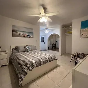 playa-y-campo-studio.comcaribbean.com/
